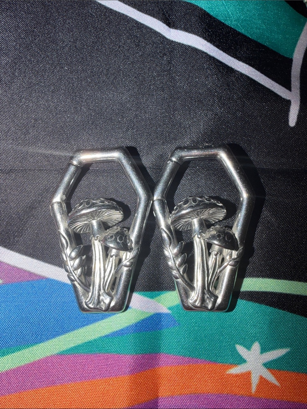 Silver Mushroom Coffin-Shaped ear GUAGES HEAVY WEIGHT TAPERS